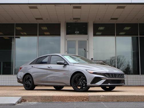 2026 Hyundai ELANTRA Sport