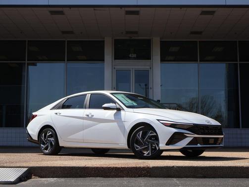 Serenity White 2026 Hyundai ELANTRA Limited