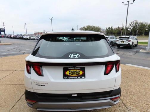 2025 Hyundai TUCSON SE