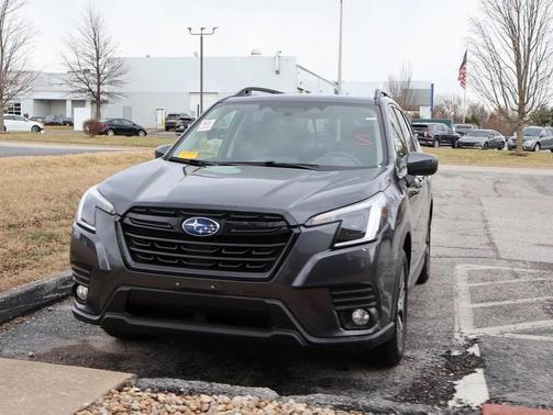2023 Subaru Forester Premium