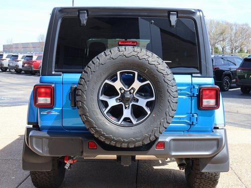 Hydro Blue Pearlcoat 2023 Jeep Wrangler Rubicon