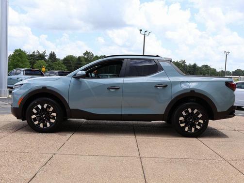 2025 Hyundai SANTA CRUZ SEL Activity