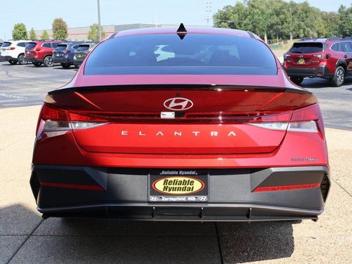 2025 Hyundai ELANTRA Sport