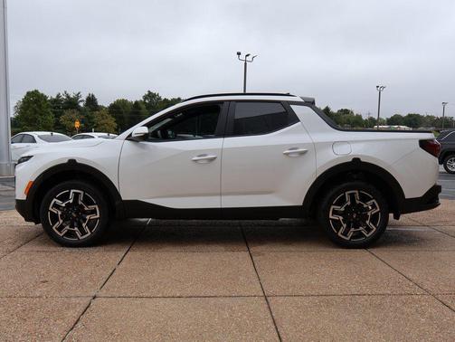 Atlas White 2026 Hyundai SANTA CRUZ Limited