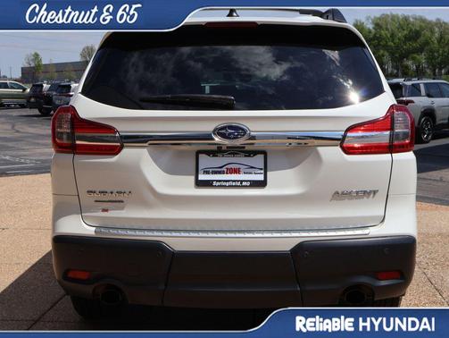 Crystal White Pearl 2019 Subaru Ascent Premium 8-Passenger
