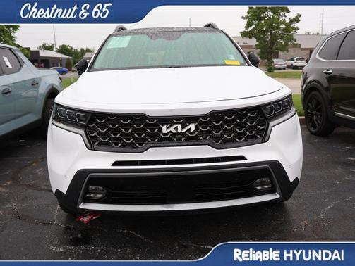 Glacial White Pearl 2023 Kia Sorento SX