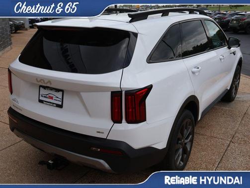 Glacial White Pearl 2023 Kia Sorento SX