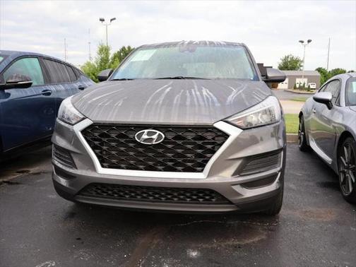 2021 Hyundai TUCSON SE