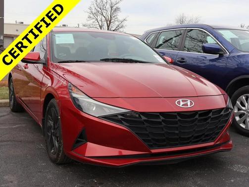 2022 Hyundai ELANTRA SEL