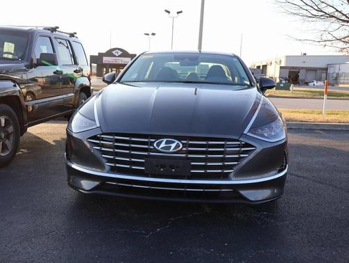 2023 Hyundai SONATA Hybrid SE