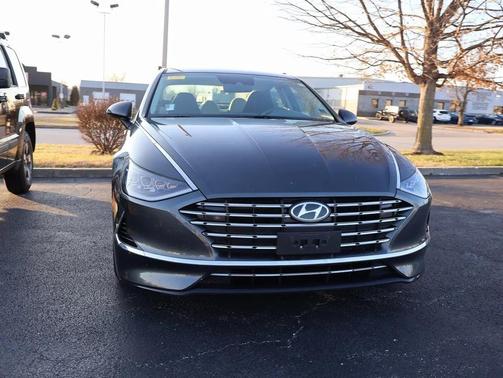 2023 Hyundai SONATA Hybrid SE