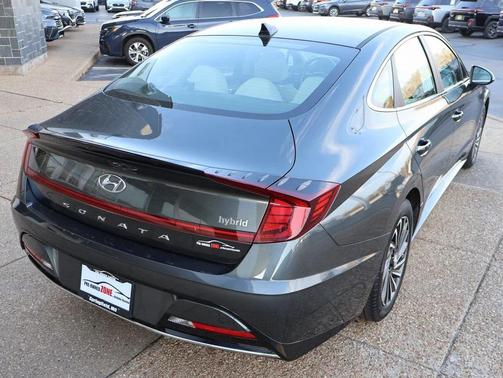 2023 Hyundai SONATA Hybrid SE