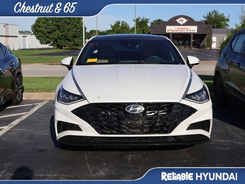 Quartz White 2022 Hyundai SONATA Limited