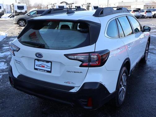 2021 Subaru Outback Base