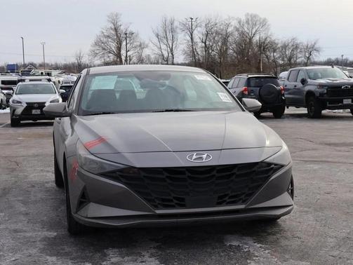 2021 Hyundai ELANTRA SEL