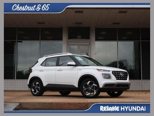 Lunar White 2023 Hyundai VENUE SEL