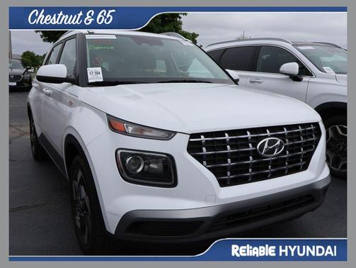 Lunar White 2023 Hyundai VENUE SEL
