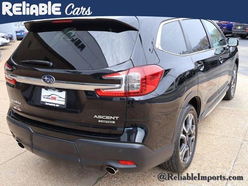 Crystal Black Silica 2023 Subaru Ascent Limited 7-Passenger