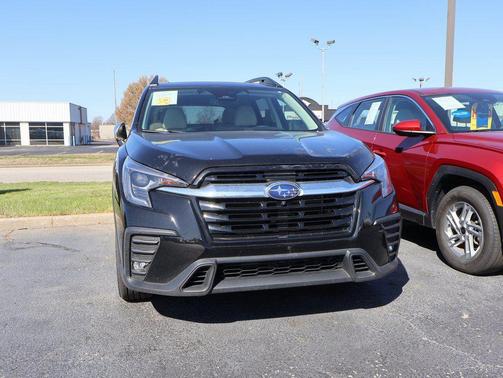 Crystal Black Silica 2023 Subaru Ascent Limited 7-Passenger