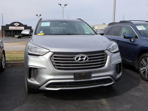 2018 Hyundai SANTA FE SE