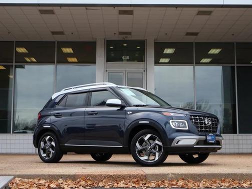 2025 Hyundai VENUE Limited