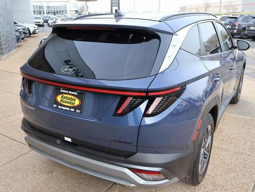 2026 Hyundai TUCSON SEL Premium