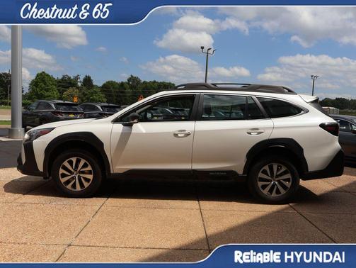 Crystal White Pearl 2025 Subaru Outback Base