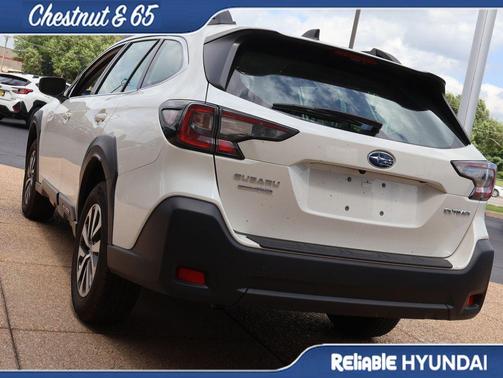 Crystal White Pearl 2025 Subaru Outback Base
