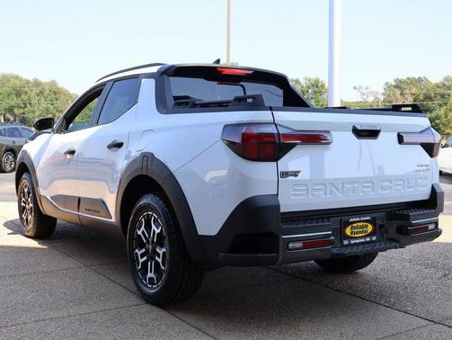 Atlas White 2026 Hyundai SANTA CRUZ XRT