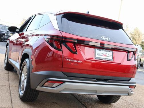 2025 Hyundai TUCSON SE
