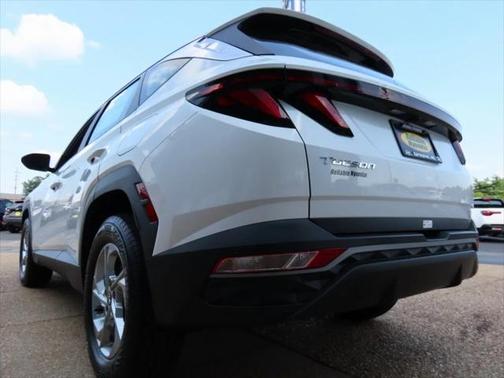 2024 Hyundai TUCSON SE