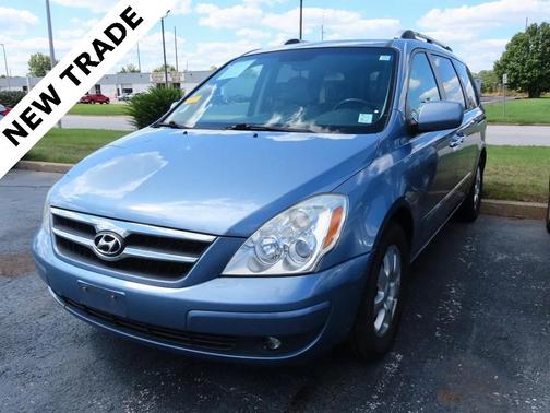 2007 Hyundai Entourage GLS