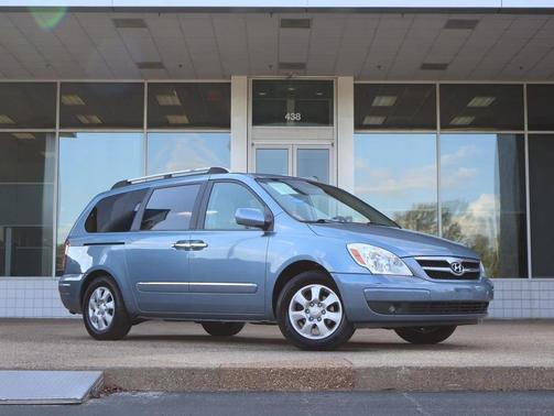 2007 Hyundai Entourage GLS
