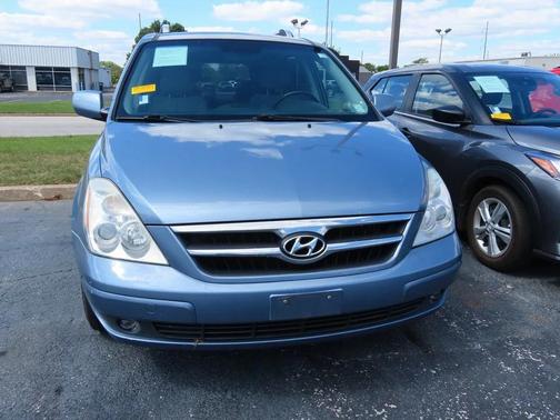 2007 Hyundai Entourage GLS