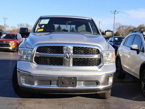 2017 RAM 1500 SLT