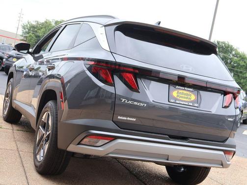 Ecotronic Gray 2026 Hyundai TUCSON SEL