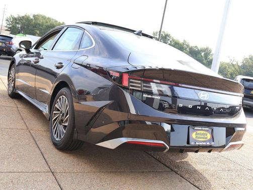 Carbon Blue 2026 Hyundai SONATA Hybrid Limited
