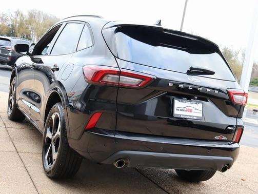 2025 Ford Escape ST-Line Elite