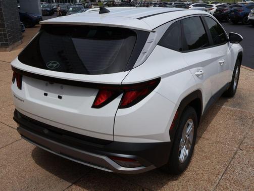 Serenity White Pearl 2026 Hyundai TUCSON SE