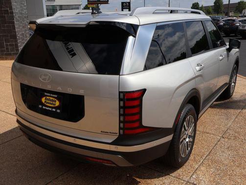 Typhoon Silver 2026 Hyundai Palisade Hybrid Blue SEL Premium 7P