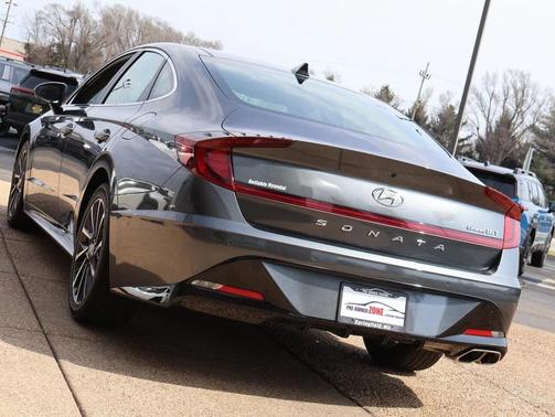 2022 Hyundai SONATA Limited