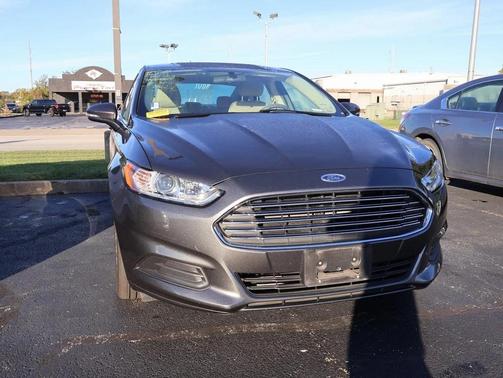 2015 Ford Fusion Hybrid SE