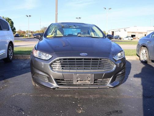 2015 Ford Fusion Hybrid SE