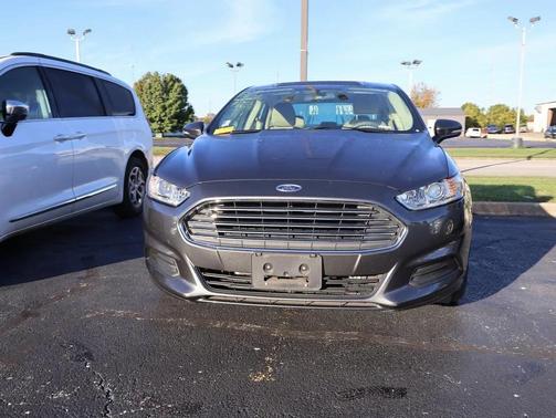 2015 Ford Fusion Hybrid SE