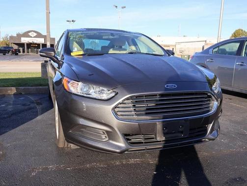 2015 Ford Fusion Hybrid SE
