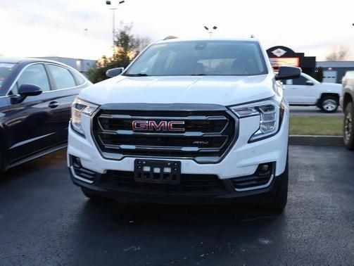 2022 GMC Terrain AWD AT4