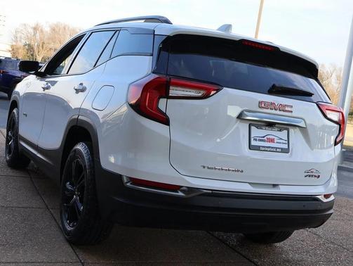 2022 GMC Terrain AWD AT4