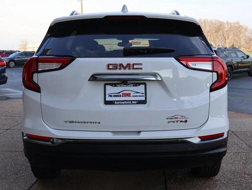 2022 GMC Terrain AWD AT4