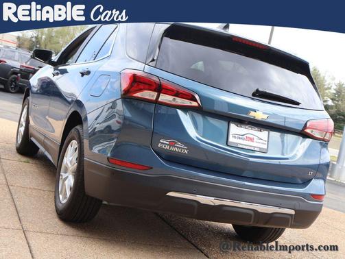 Lakeshore Blue Metallic 2024 Chevrolet Equinox 1LT