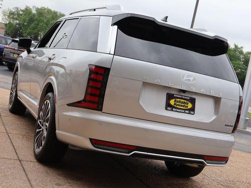 Typhoon Silver 2026 Hyundai PALISADE Calligraphy